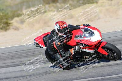 media/Dec-01-2025-Moto Forza (Mon) [[2daa91e15f]]/2-Intermediate Group/Session 4 Turn 9/